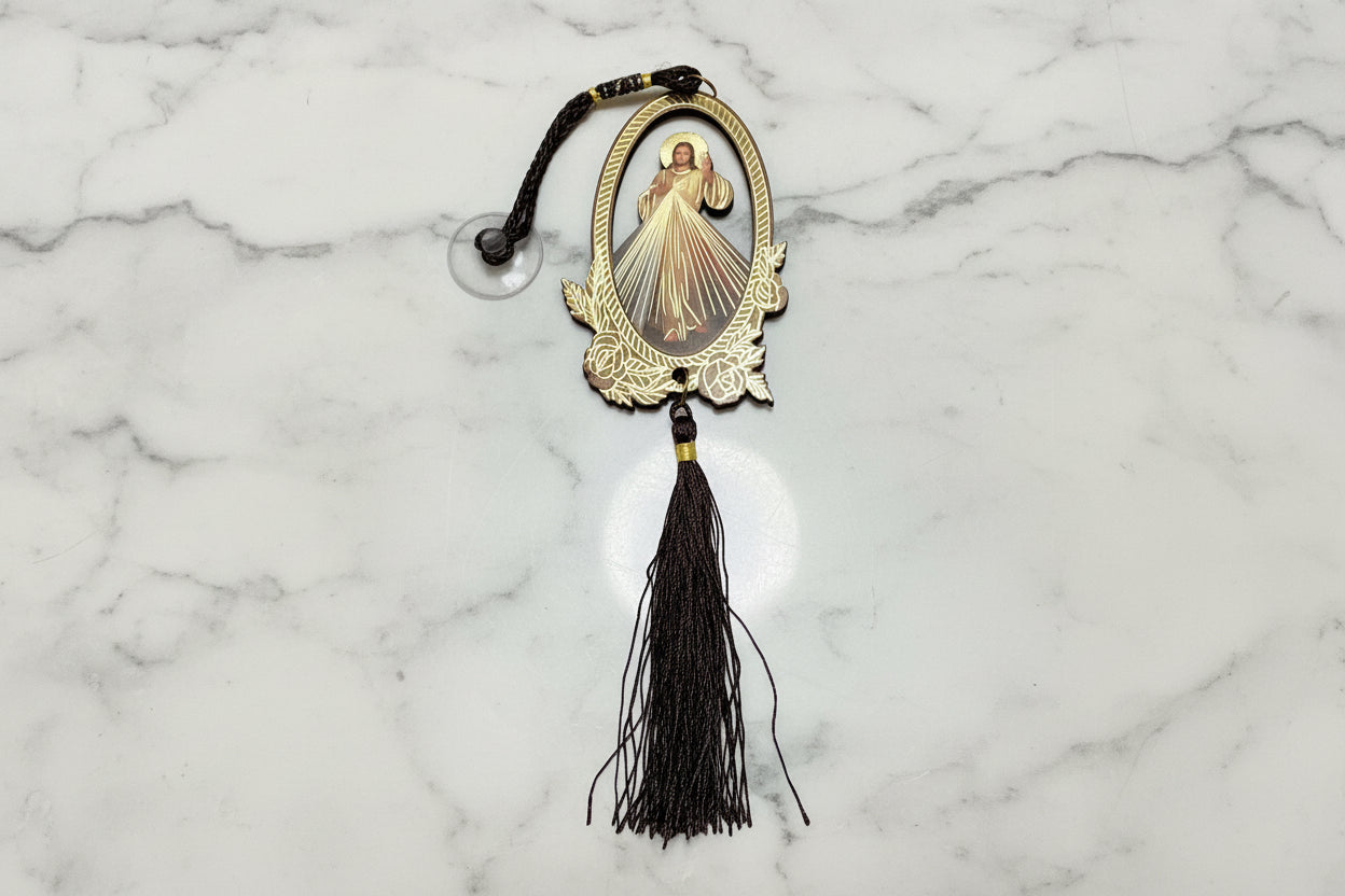 Divine Mercy Pendant - wooden hangings